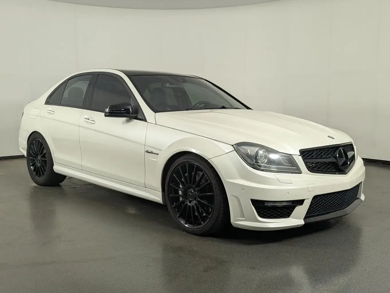 2012 Mercedes-Benz C-Class C 63 AMG — photo 1